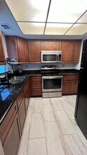 1524 SE Royal Green Cir, Unit 101 in Port St. Lucie, FL - Building Photo - Building Photo