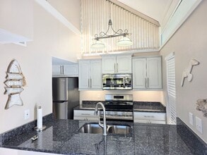 2695 N Seabreeze Point in Crystal River, FL - Building Photo - Building Photo