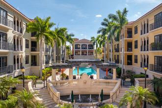 The Residences at Coconut Point in Estero, FL - Foto de edificio - Building Photo