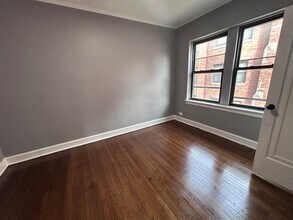 5250 S Drexel Ave in Chicago, IL - Building Photo - Building Photo