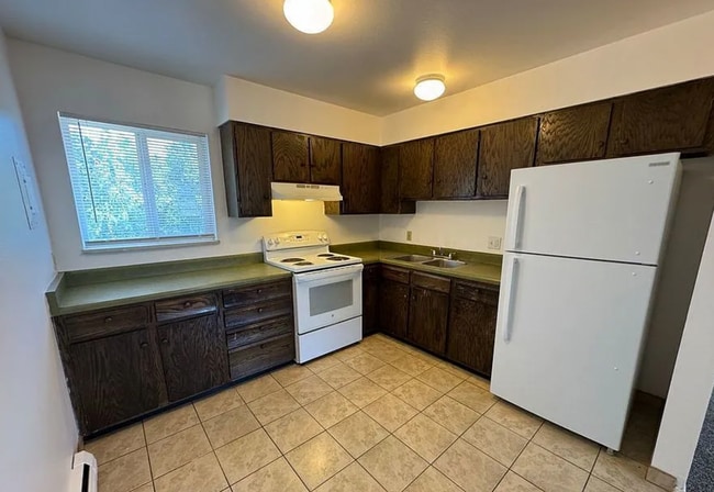 property at 321 Bonnie Ct