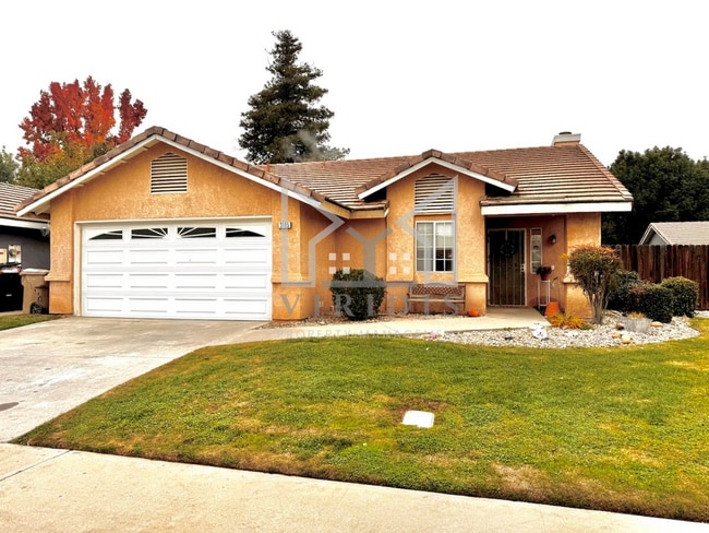 property at 3105 Chuckwagon St