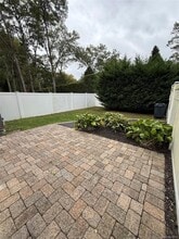 38 Chelsea Dr in Mount Sinai, NY - Building Photo - Building Photo