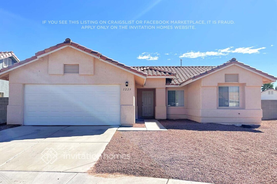1229 Autumn Ridge Cir in North Las Vegas, NV - Building Photo