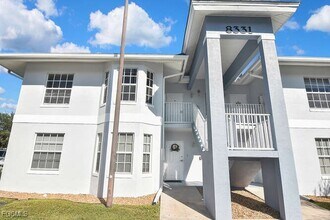 8331 Bernwood Cove Loop in Ft. Myers, FL - Foto de edificio - Building Photo