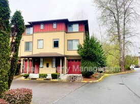 2115 201st Pl SE in Bothell, WA - Building Photo