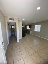 2106 Marlin Ave in Las Vegas, NV - Building Photo - Building Photo