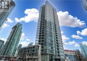 3 Navy Wharf Ct in Toronto, ON - Building Photo