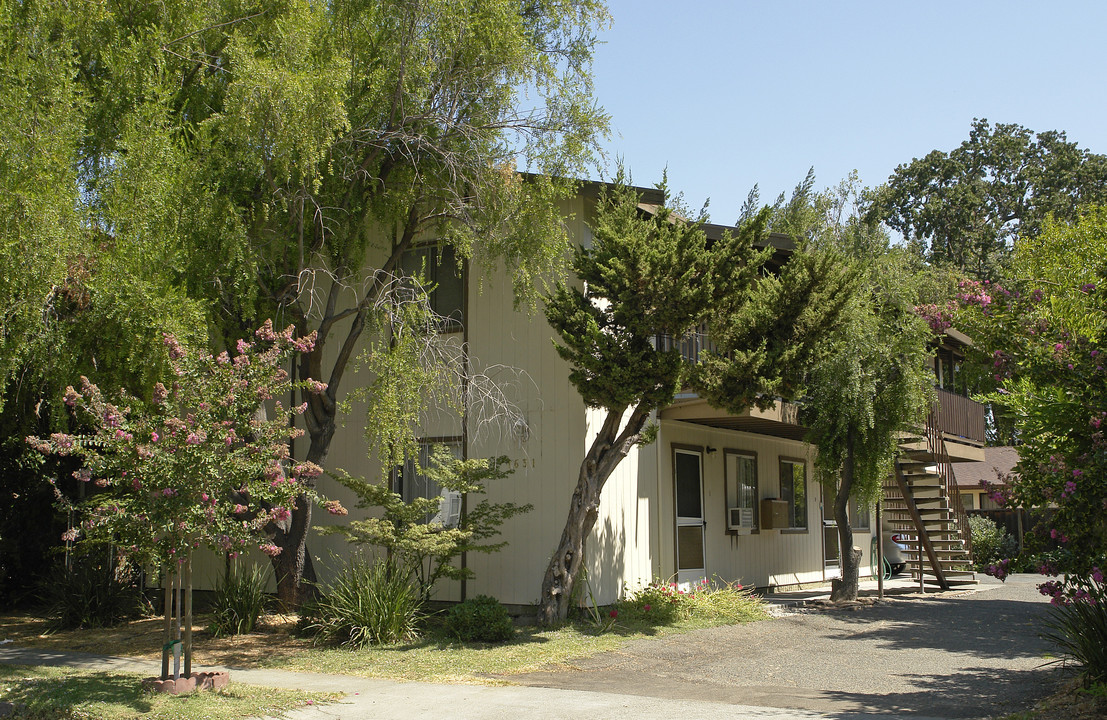 1631-1639 Estudillo St in Martinez, CA - Foto de edificio