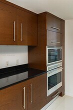 495 Brickell Ave in Miami, FL - Building Photo - Building Photo