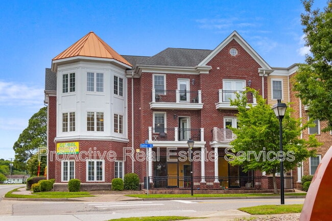 property at 2932 E Virginia Beach Blvd