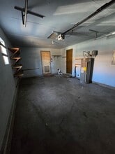 2340 SW Salmon Ave in Redmond, OR - Building Photo - Building Photo