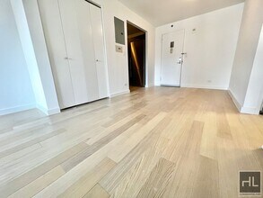 East 39th Street in New York, NY - Building Photo - Building Photo