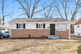 10712 Spring Garden Dr in St. Louis, MO - Building Photo