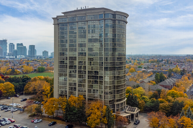 The Esprit Condo in Mississauga, ON - Building Photo - Building Photo