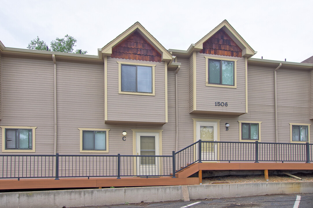 1506 Crestone Ave in Colorado Springs, CO - Building Photo