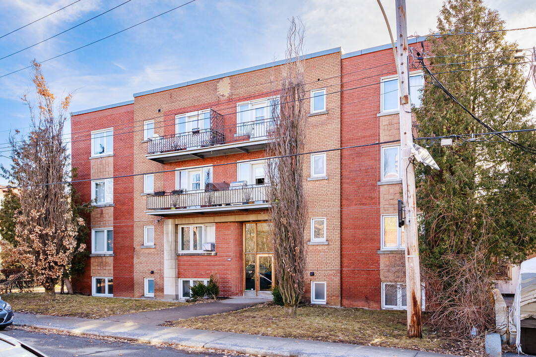 5480 Snowdon St in Montréal, QC - Building Photo