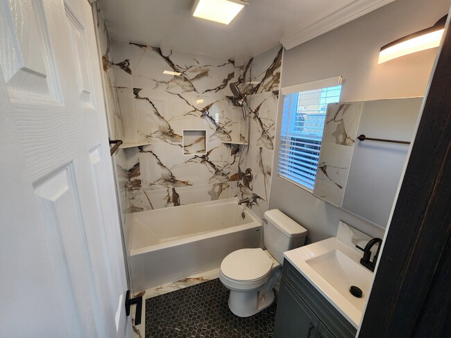 property at 3014 Clay Ave