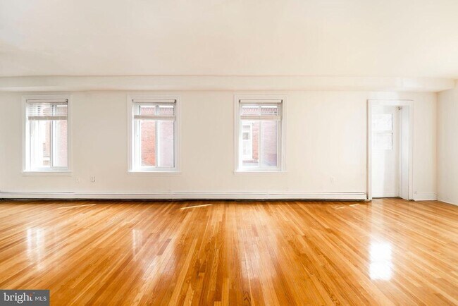 1912 Spruce St in Philadelphia, PA - Building Photo - Building Photo