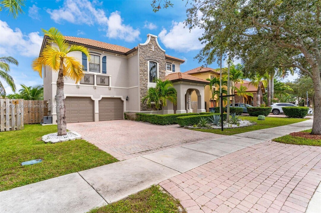 11239 SW 243 Terrace in Homestead, FL - Building Photo