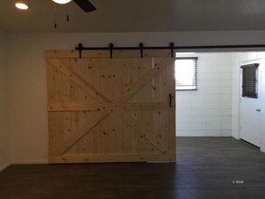 409 N Sanders St in Ridgecrest, CA - Building Photo - Building Photo