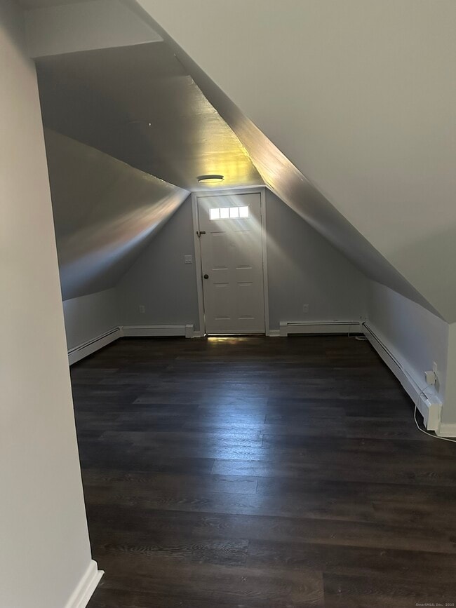 75 Broad St in Norwalk, CT - Building Photo - Building Photo