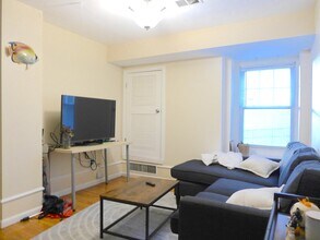 6 Estabrook Rd, Unit 1L in Boston, MA - Building Photo - Building Photo