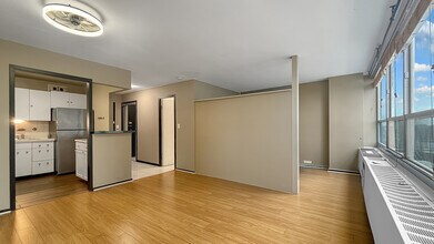 3550 N Lake Shore Dr in Chicago, IL - Building Photo - Building Photo