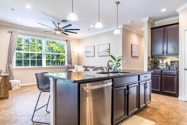 23550 Alamanda Dr in Bonita Springs, FL - Building Photo - Building Photo