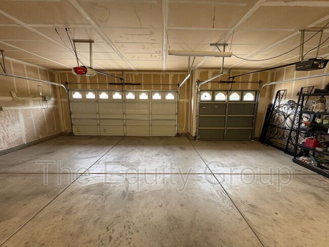 4911 W Elkhorn Ave in Visalia, CA - Building Photo - Building Photo