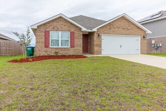 1034 Limpkin St in Crestview, FL - Building Photo - Building Photo