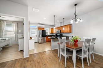 4215 W 2nd Ave in Kennewick, WA - Building Photo - Building Photo