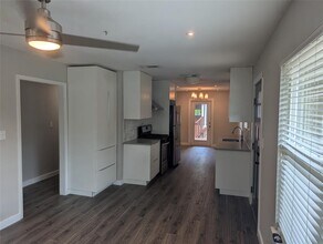 5806 Glenhollow Path in Austin, TX - Building Photo - Building Photo