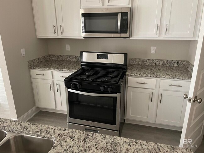 4151 Cartgate Dr in Gulf Shores, AL - Building Photo - Building Photo