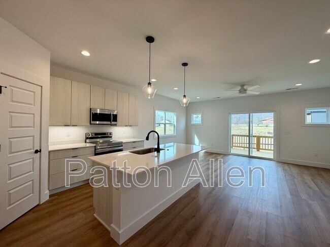 11 Bolton St in Asheville, NC - Building Photo - Building Photo