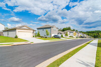 Summerwell Deerhaven in Union City, GA - Foto de edificio - Building Photo