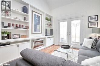 125 Huronia Rd in Barrie, ON - Building Photo - Building Photo