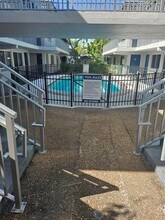 1001 SE 16th St, Unit 17 in Fort Lauderdale, FL - Building Photo - Building Photo