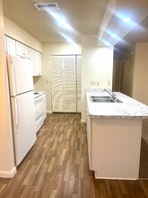 37812 15th Ave in Zephyrhills, FL - Building Photo - Building Photo