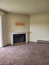 19773 3rd Ave NW, Unit 19764 3rd Ave. NW, 43 in Poulsbo, WA - Foto de edificio - Building Photo