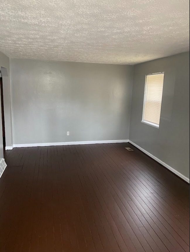 432 W Stewart St in Dayton, OH - Building Photo - Building Photo