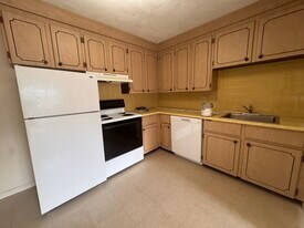 155 Lexington St in Newton, MA - Building Photo