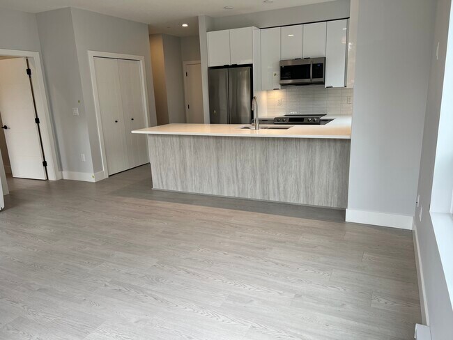 19825 54 Av in Langley, BC - Building Photo - Building Photo