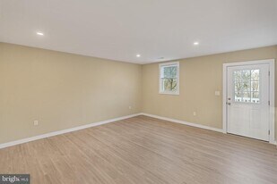 57 S Limekiln Pike in Chalfont, PA - Building Photo