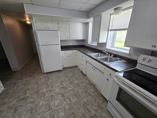 property at 322 Cottage Ave E