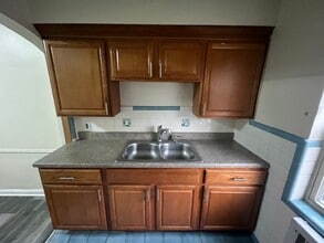 3166 Werk Rd in Cincinnati, OH - Foto de edificio - Building Photo