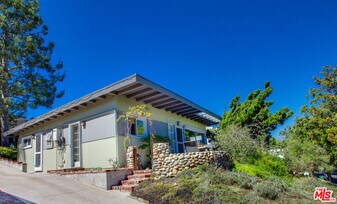 2448 7th St in Santa Monica, CA - Building Photo