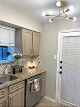 4748 Old Bent Tree Ln, Unit 701 in Dallas, TX - Foto de edificio - Building Photo