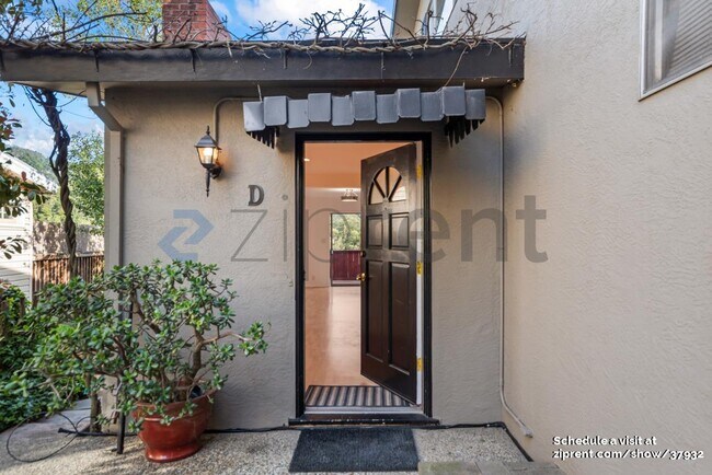 371 Somerset Rd in Piedmont, CA - Building Photo - Building Photo