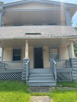 11702 Honeydale Ave in Cleveland, OH - Building Photo